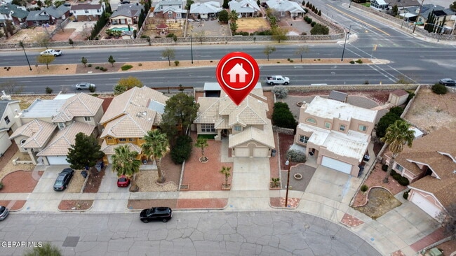 1117 W Bend Ln in El Paso, TX - Building Photo - Building Photo