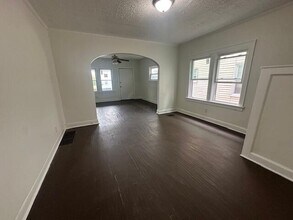 920 E 17th Ave in Columbus, OH - Building Photo - Building Photo