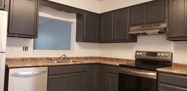 4385 Baylor St in Greensboro, NC - Building Photo - Building Photo