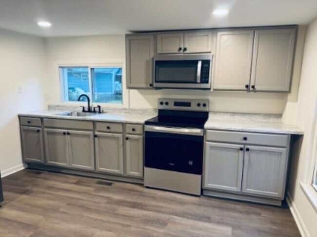 1450 Maplewood Dr in Durham, NC - Building Photo - Building Photo