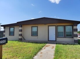 200 SW Ave E in Andrews, TX - Building Photo