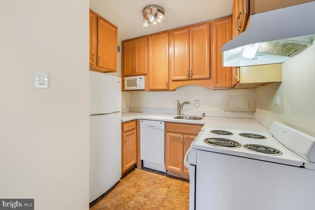 1311 Delaware Ave SW in Washington, DC - Building Photo - Building Photo