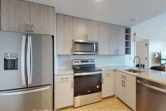 55 Brighton Ave, Unit 202 in Boston, MA - Building Photo - Building Photo