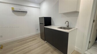 1201 NW 79th Way in Pembroke Pines, FL - Building Photo