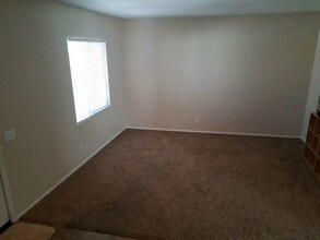 31689 Pompei Ln in Winchester, CA - Building Photo - Building Photo