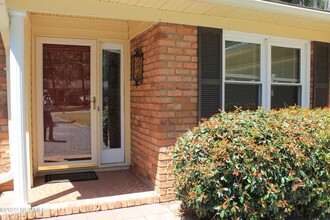 87 Lakeview Dr in Whispering Pines, NC - Building Photo - Building Photo