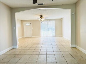 237 Matisse Cir N, Unit 1207 in Nokomis, FL - Building Photo - Building Photo