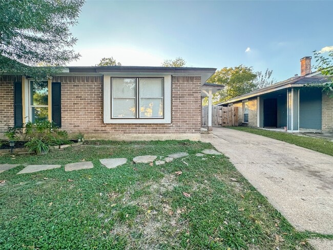 11009 Panicum Ct in Houston, TX - Building Photo - Building Photo