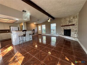 904 Dale Dr in San Marcos, TX - Building Photo - Building Photo