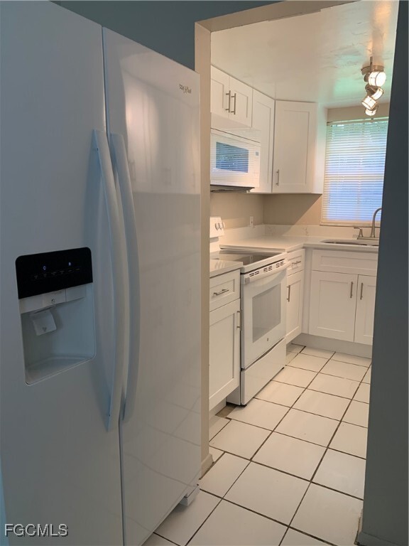 property at 815 Courtington Ln