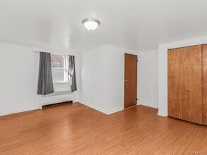 85 Hart Ave in Yonkers, NY - Building Photo - Building Photo