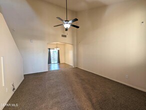 5000 Silver Ranch Ave in El Paso, TX - Building Photo - Building Photo