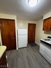 212 E Midlothian Blvd in Youngstown, OH - Building Photo - Building Photo