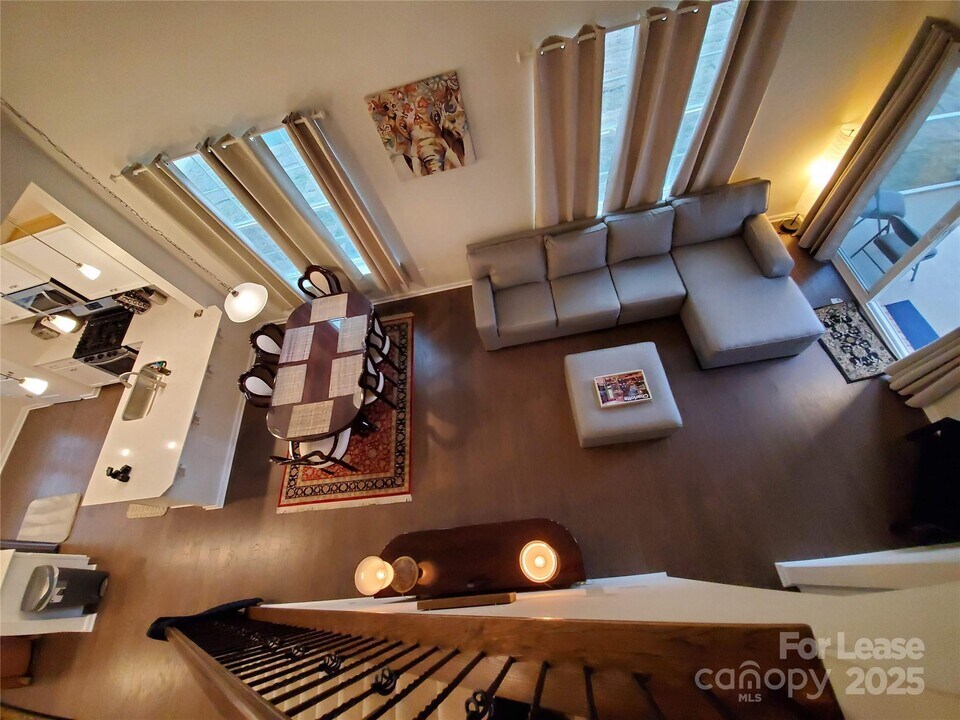 6958 Walnut Branch Ln in Charlotte, NC - Building Photo