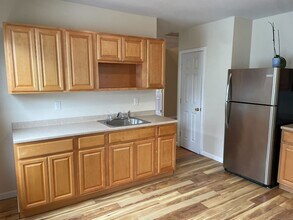 41 Fairfield St, Unit 3 in New Haven, CT - Building Photo - Building Photo