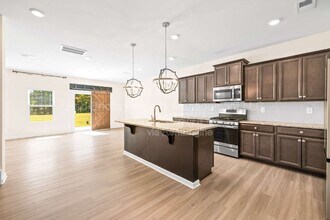 229 Quinn Rd in Wesley Chapel, NC - Building Photo - Building Photo