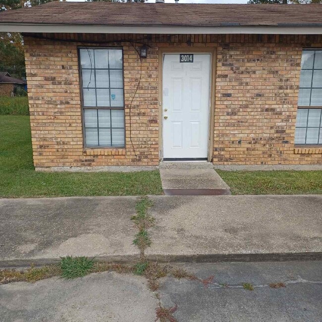 property at 3014 Paul Ave