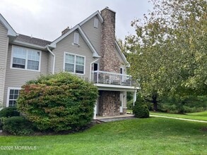 41 Des Moines Ct in Tinton Falls, NJ - Building Photo - Building Photo