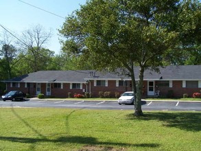 973-991 Locust Dr in Conyers, GA - Building Photo - Building Photo