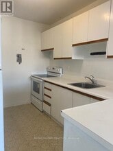 129 Danforth Ave in Toronto, ON - Building Photo - Building Photo