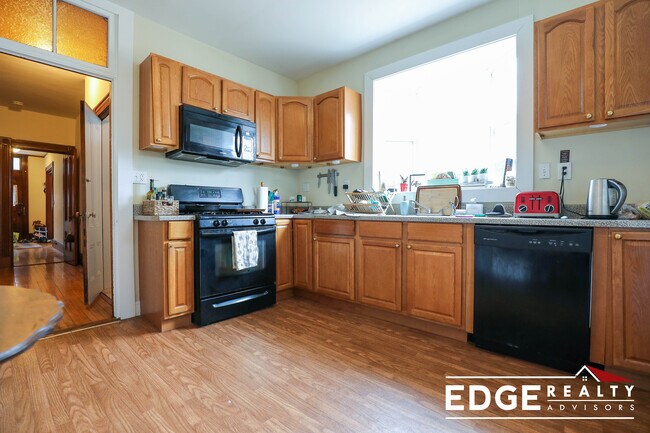 78 Surrey St, Unit 1 in Boston, MA - Building Photo - Building Photo