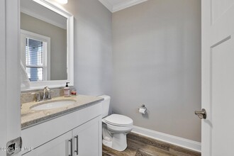 209 Bachmans Trl in Hampstead, NC - Building Photo - Building Photo