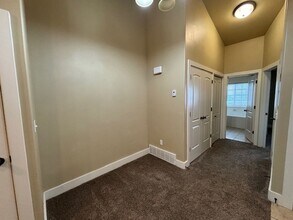 233 Cres View Ln in Tooele, UT - Building Photo - Building Photo