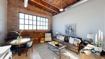 812 Lofts in Peoria, IL - Building Photo