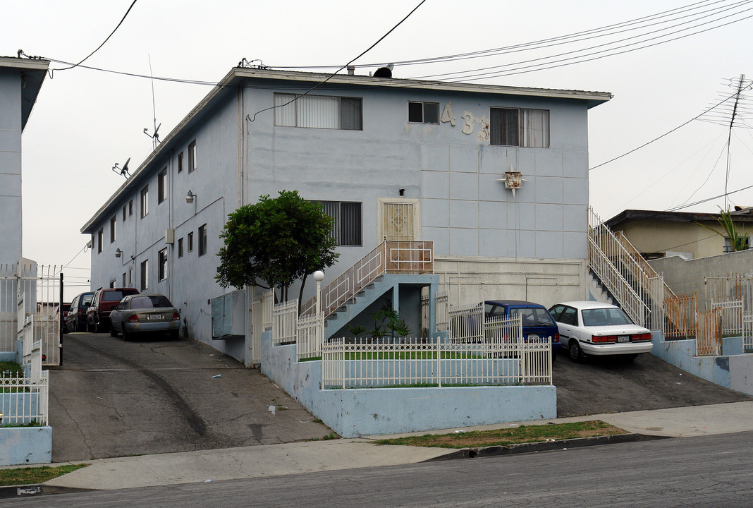 433 Edgewood St in Inglewood, CA - Building Photo