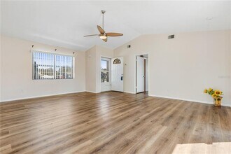 1136 Forbes Trce in Tarpon Springs, FL - Building Photo - Building Photo