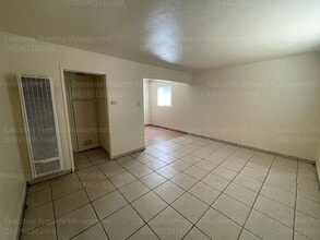 1206 Potomac Ave in Bakersfield, CA - Building Photo - Building Photo