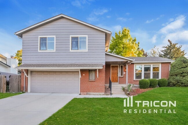 property at 6552 W Morraine Pl