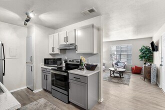 Catalina in Lewisville, TX - Building Photo - Building Photo