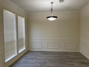 9539 Shadow Gate Ln in Houston, TX - Building Photo - Building Photo