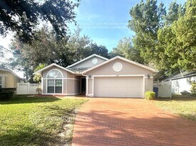 4422 Weeping Willow Cir in Casselberry, FL - Building Photo