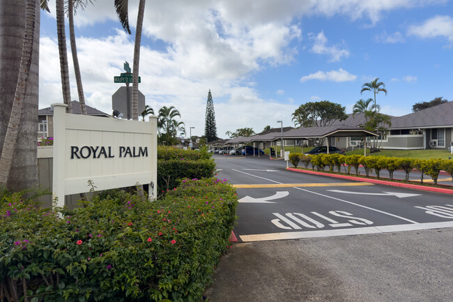 The Royal Palms in Waipahu, HI - Foto de edificio - Building Photo