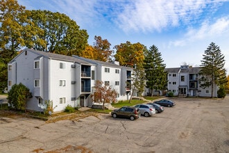 Fred Louisa Flatz in Lansing, MI - Building Photo - Building Photo