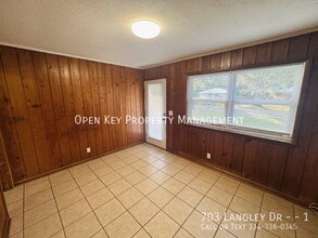 703 Langley Dr in Dothan, AL - Building Photo - Building Photo