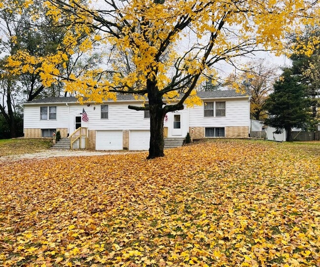 property at 6320-6322 N Fruitridge St