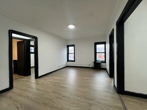 1411 Roycroft Ave in Lakewood, OH - Building Photo - Building Photo