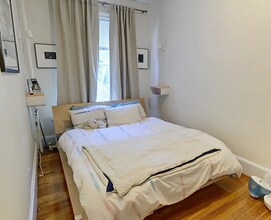 1067 Beacon St, Unit 7 in Brookline, MA - Building Photo - Building Photo