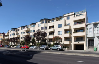 360 Guerrero St in San Francisco, CA - Foto de edificio - Building Photo