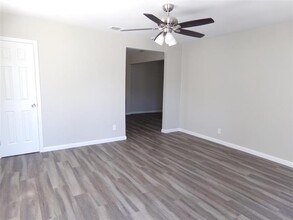 1634 Kyle Ave in Dallas, TX - Building Photo - Building Photo
