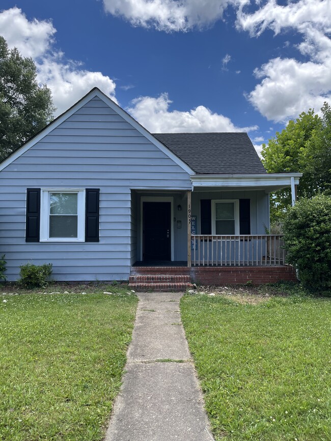 property at 1905 N 19th St