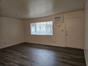 Cedarwood Apartments in Modesto, CA - Foto de edificio - Interior Photo