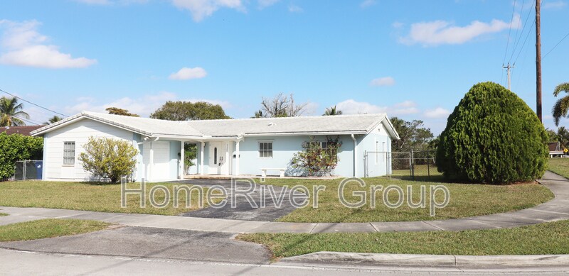 3325 SW 124th Ct in Miami, FL - Building Photo