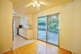 2309 Fifth Ave in San Rafael, CA - Building Photo - Building Photo