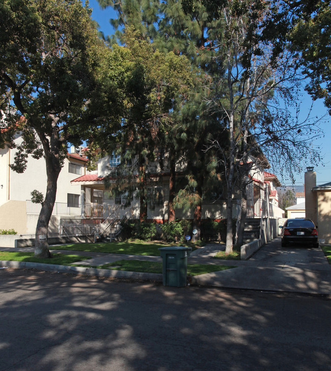 510 N Shelton St in Burbank, CA - Foto de edificio - Building Photo