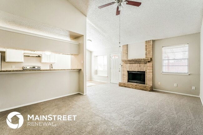 3123 Smoke Creek in San Antonio, TX - Building Photo - Building Photo