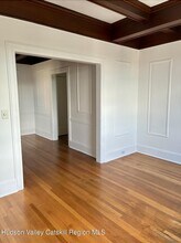 711 Warren St in Hudson, NY - Building Photo - Building Photo